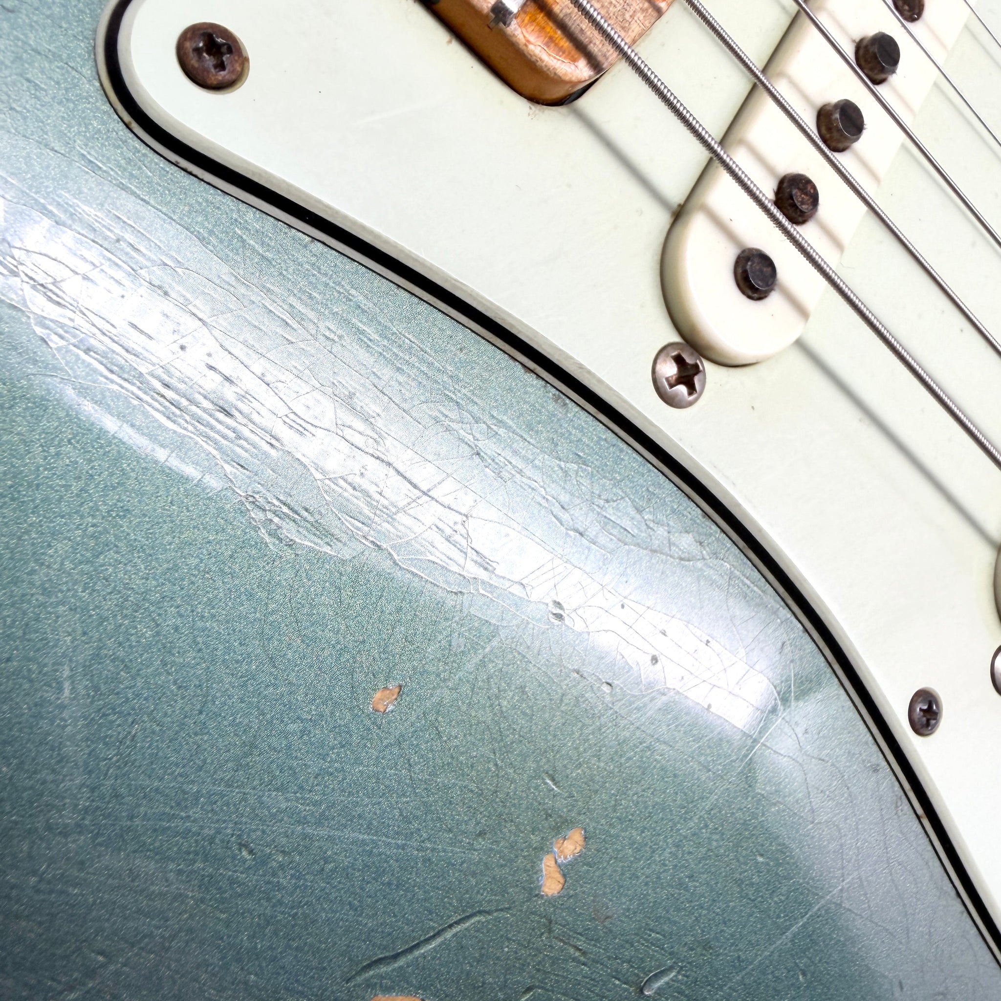 2016 Fender Custom Shop Ltd Edition '59 Stratocaster Heavy Relic - Olive Drab Green over Lake Placid Blue | Tonebay