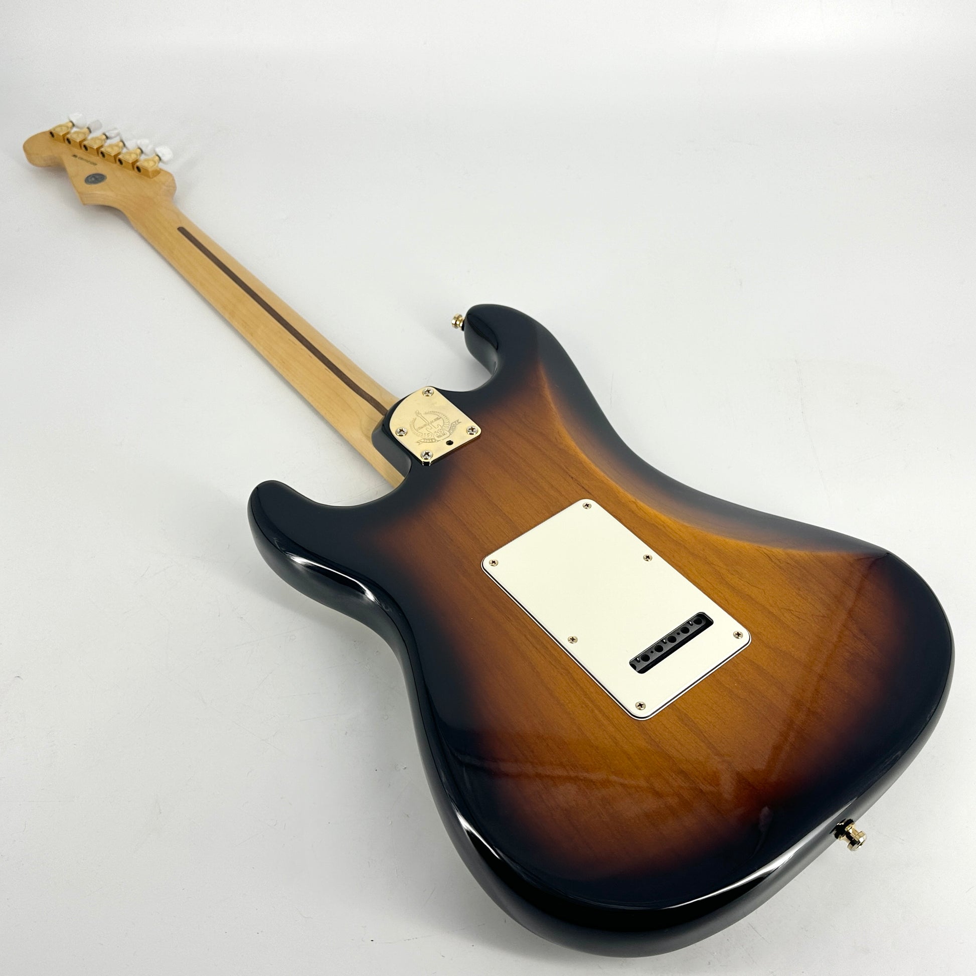 2014 Fender 60th Anniversary Commemorative American Stratocaster – 2 Tone Sunburst | Tonebay