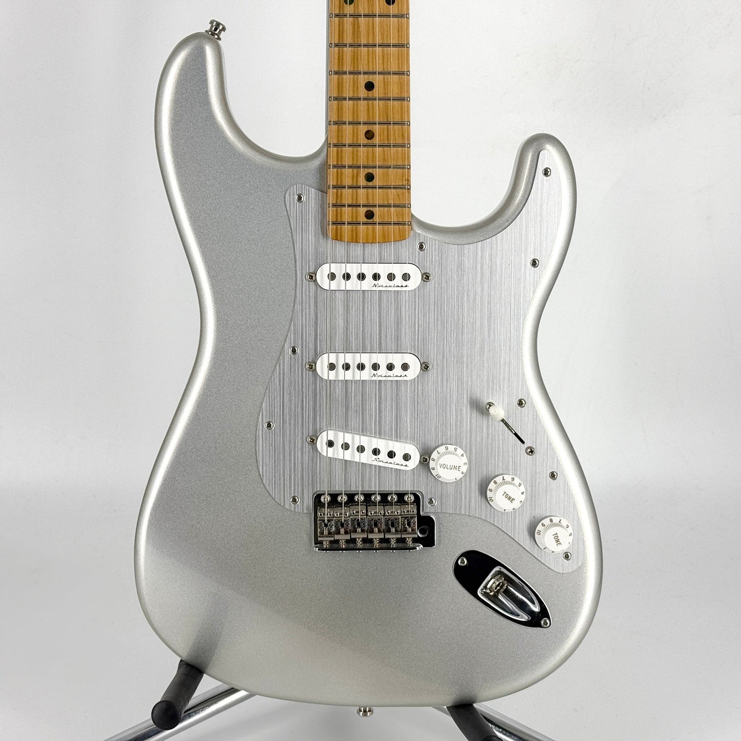 2020 FENDER H.E.R. Signature Stratocaster - Chrome Glow | Tonebay