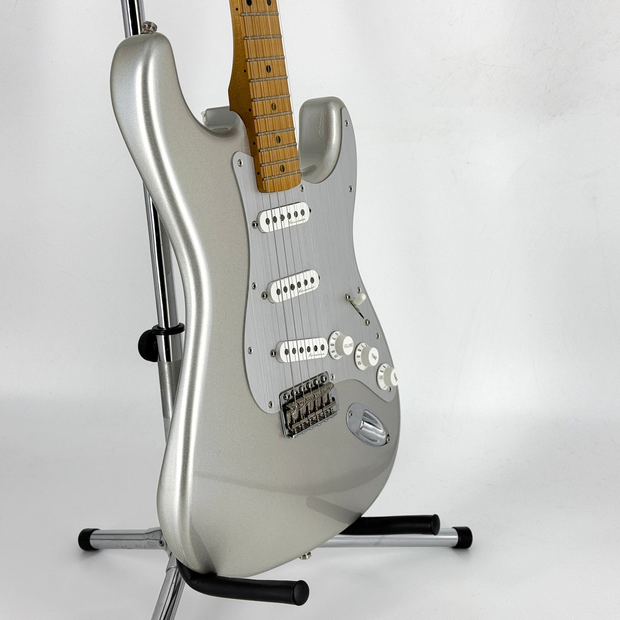 2020 FENDER H.E.R. Signature Stratocaster - Chrome Glow | Tonebay