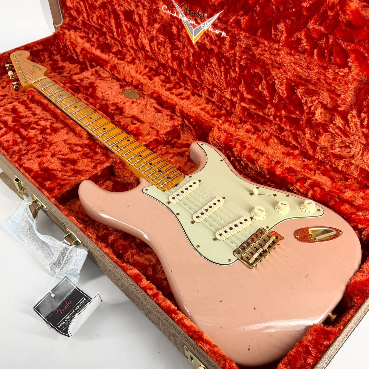 2021 Fender Custom Shop Limited Edition ’62 Journeyman Relic Stratocaster - Dirty Shell Pink | Tonebay