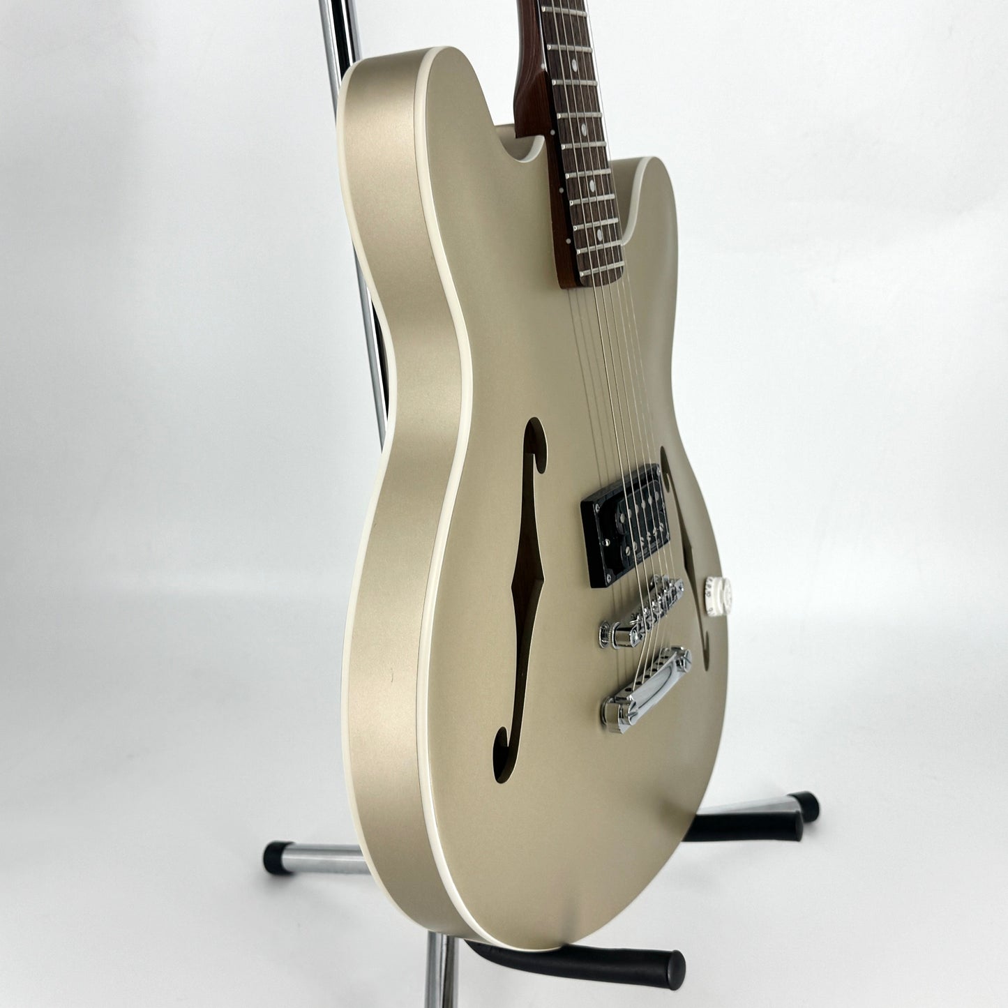 2023 Fender Tom Delonge Starcaster - Shoreline Gold | Tonebay