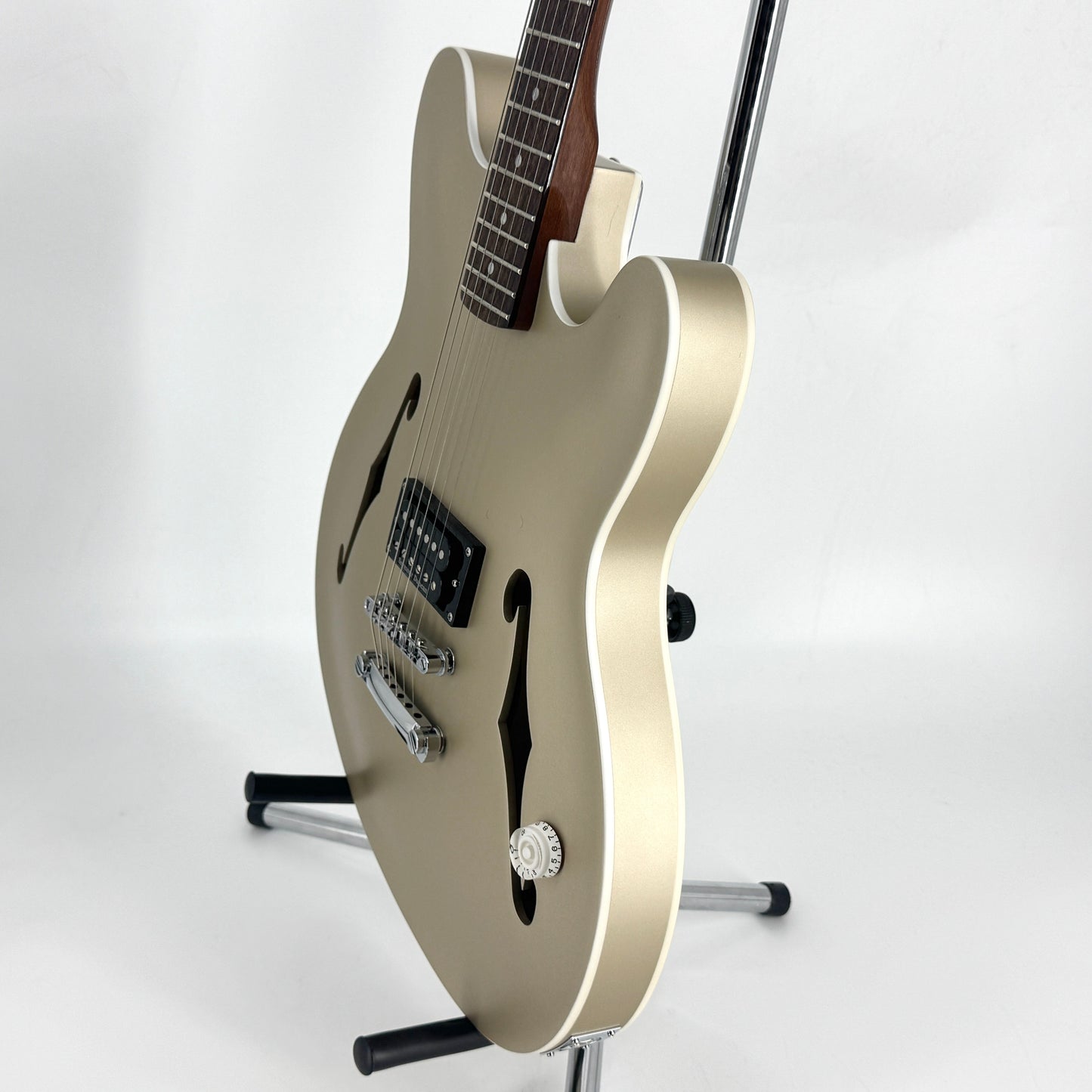 2023 Fender Tom Delonge Starcaster - Shoreline Gold | Tonebay