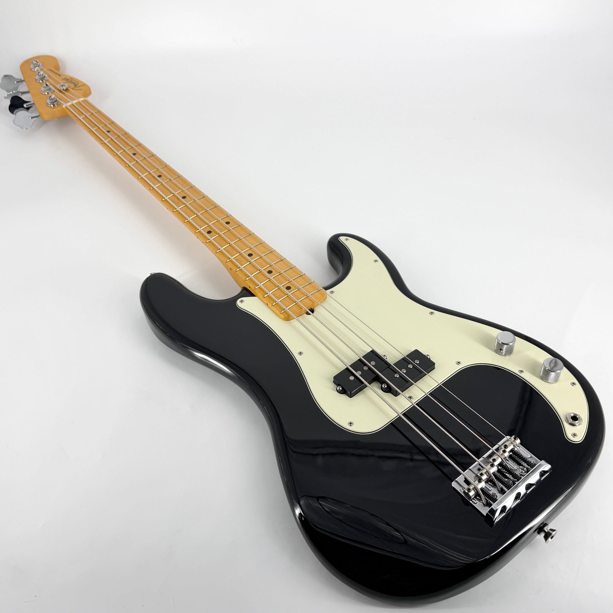 2024 Fender American Professional II Precision Bass - Black