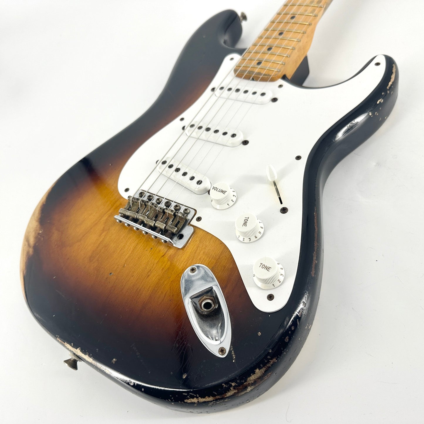 2014 Fender Custom Shop 60th Anniversary '54 Stratocaster Heavy Relic – 2 Tone Sunburst | Tonebay