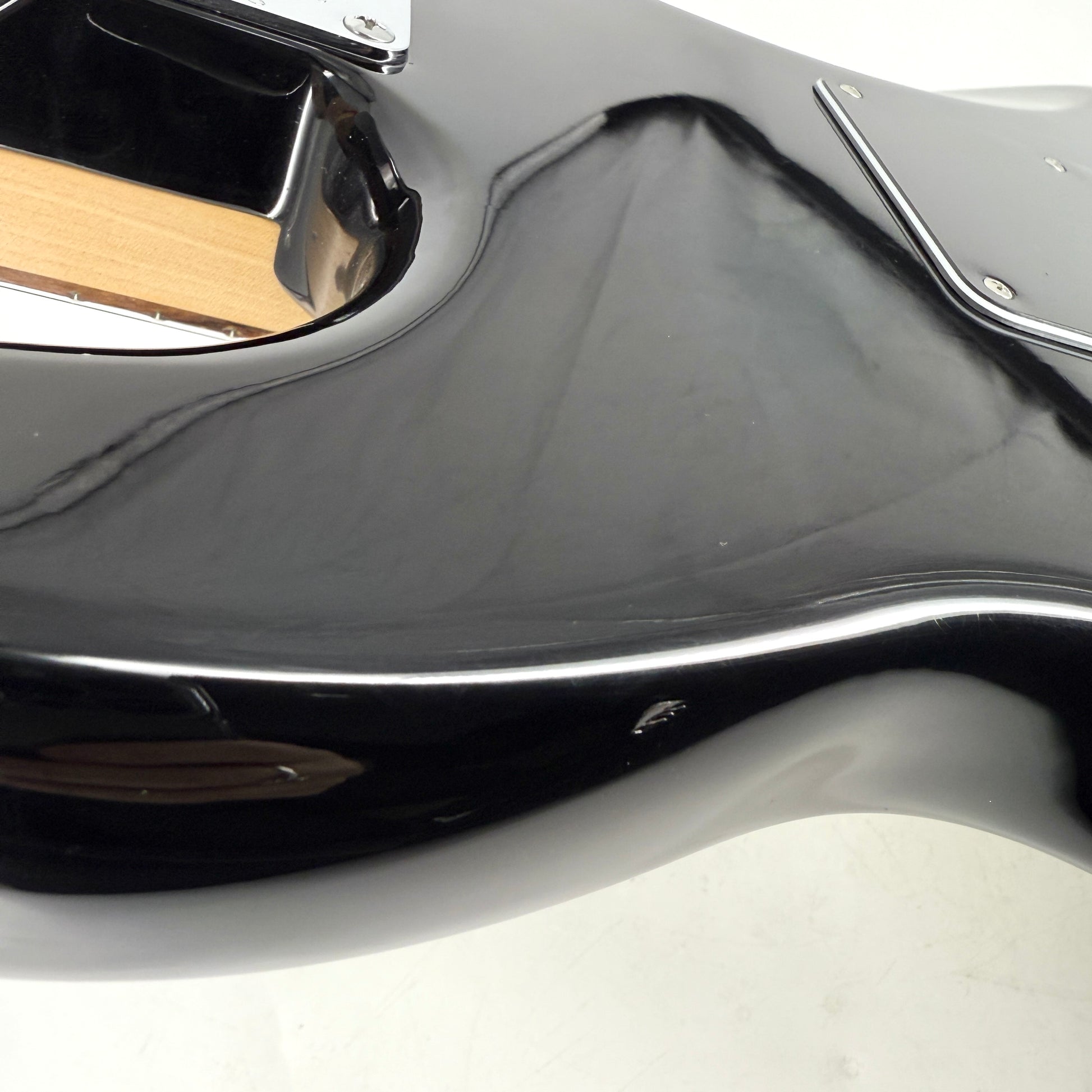 2013 Fender American Deluxe Stratocaster – Black | Tonebay