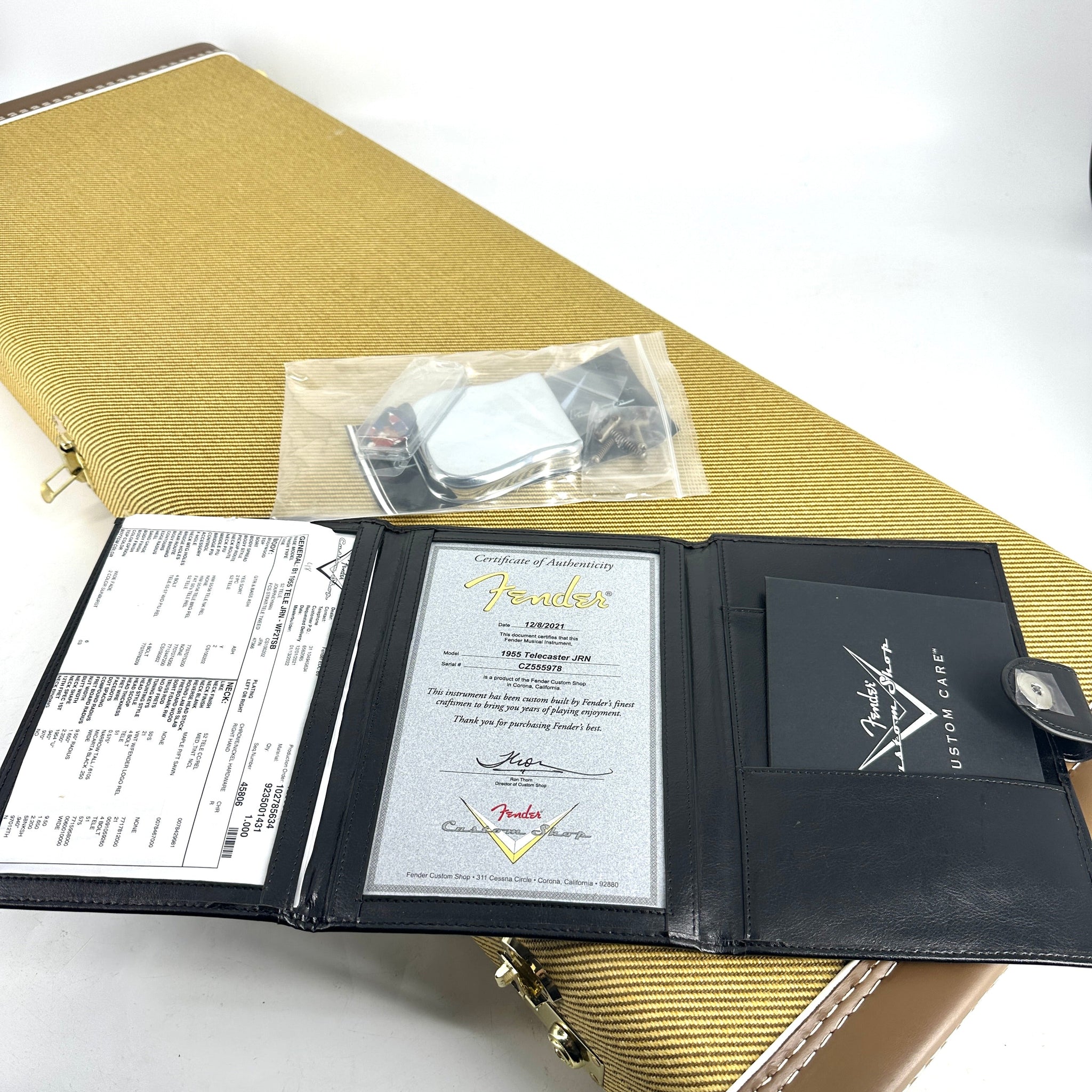 2021 Fender Custom Shop ’55 Journeyman Relic Telecaster – 2 Tone Sunburst | Tonebay