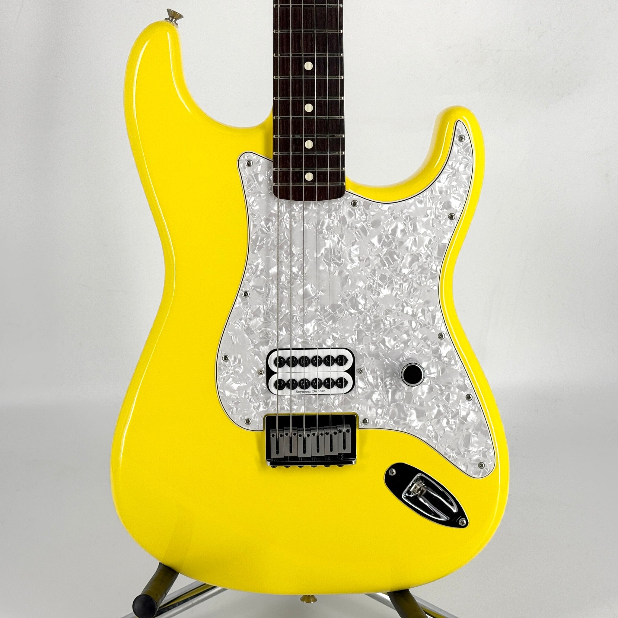 2023 Fender Tom Delonge Limited Edition Stratocaster – Graffiti Yellow | Tonebay