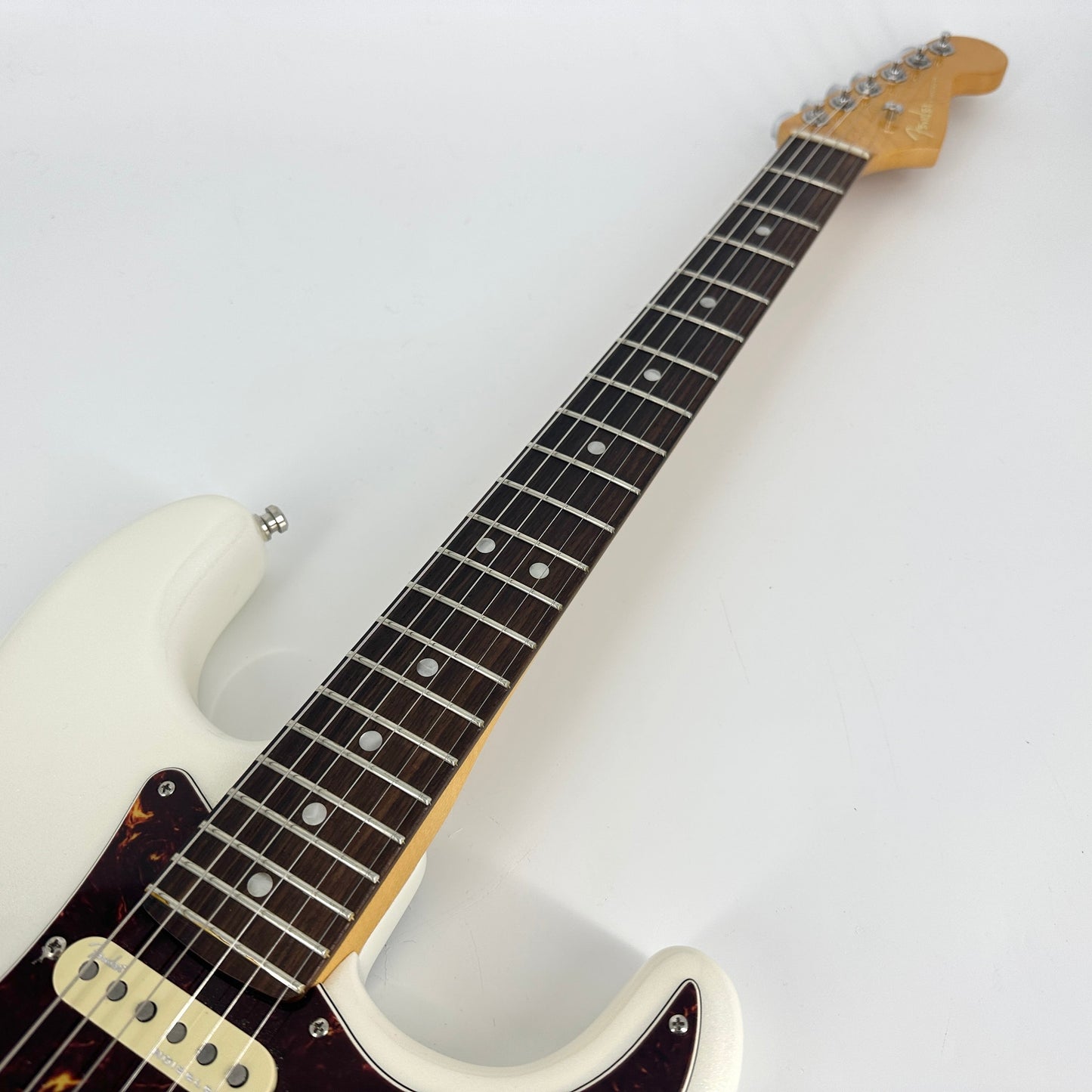 2023 Fender American Ultra Stratocaster – Arctic Pearl | Tonebay