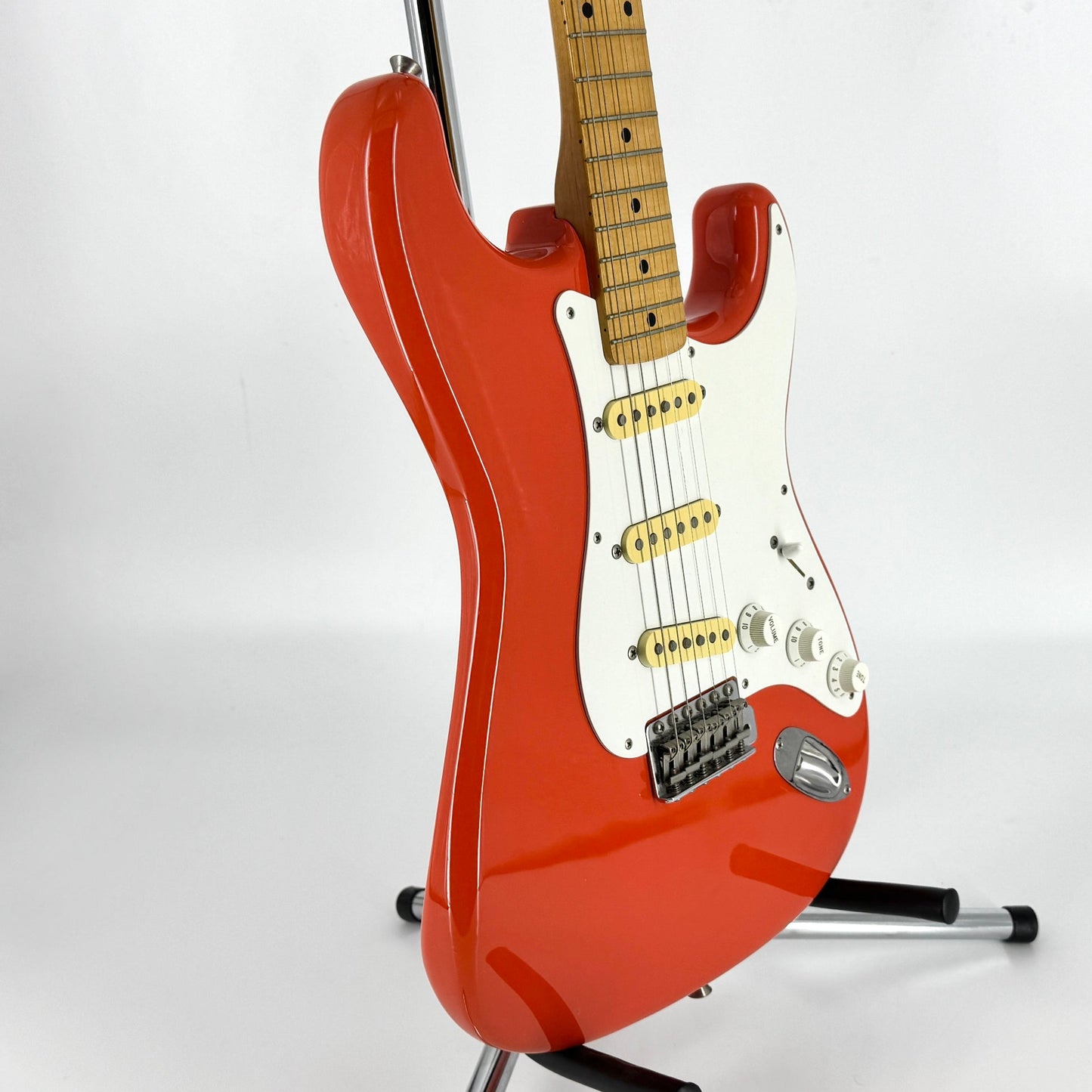 1991 Fender Squier Hank Marvin Japan Stratocaster – Fiesta Red