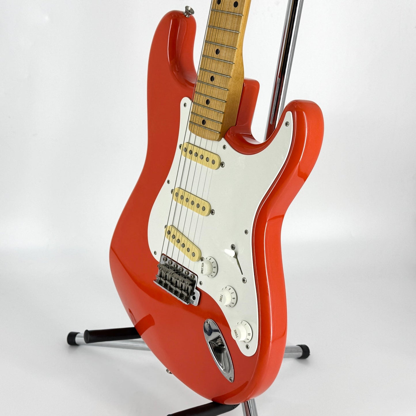 1991 Fender Squier Hank Marvin Japan Stratocaster – Fiesta Red
