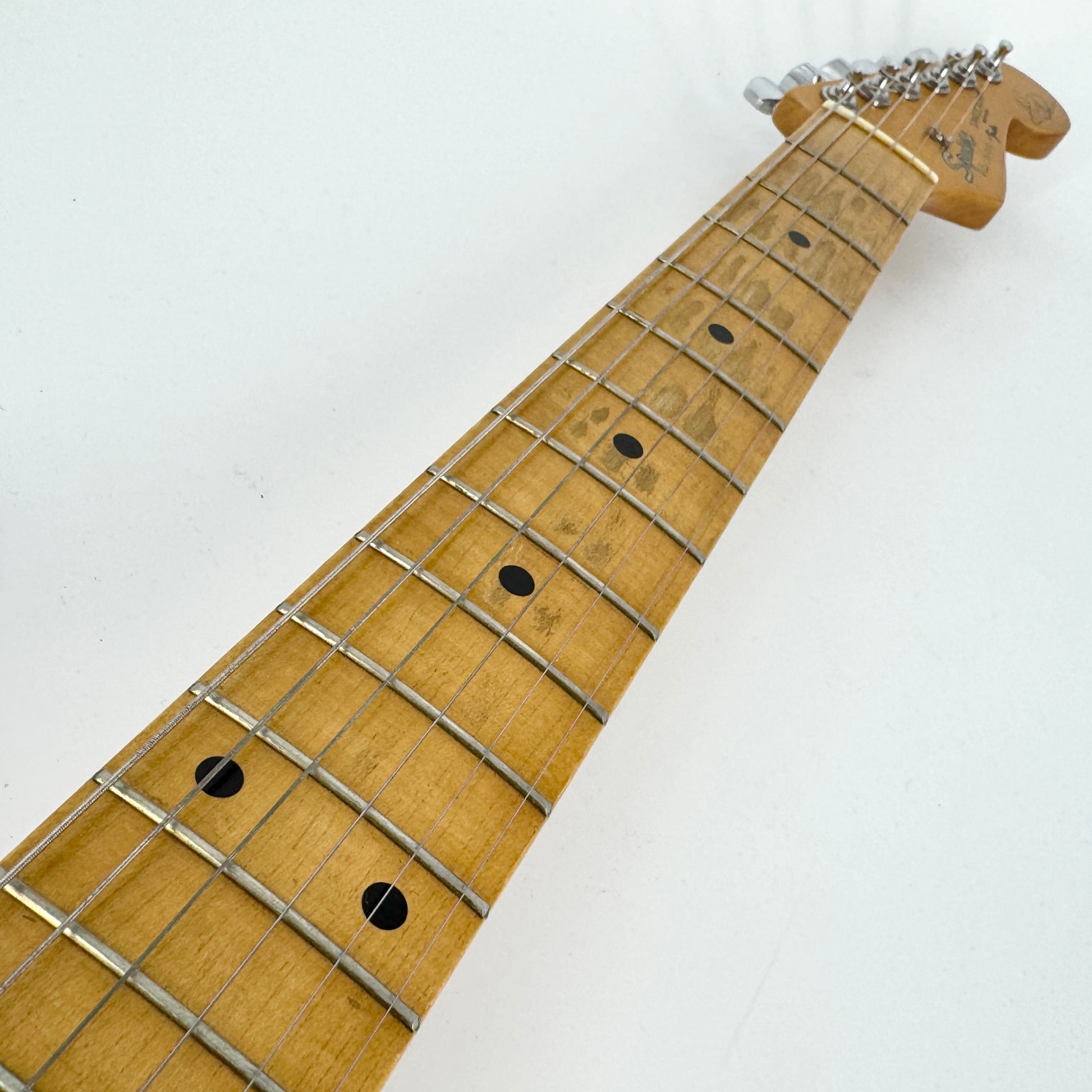 1991 Fender Squier Hank Marvin Japan Stratocaster – Fiesta Red