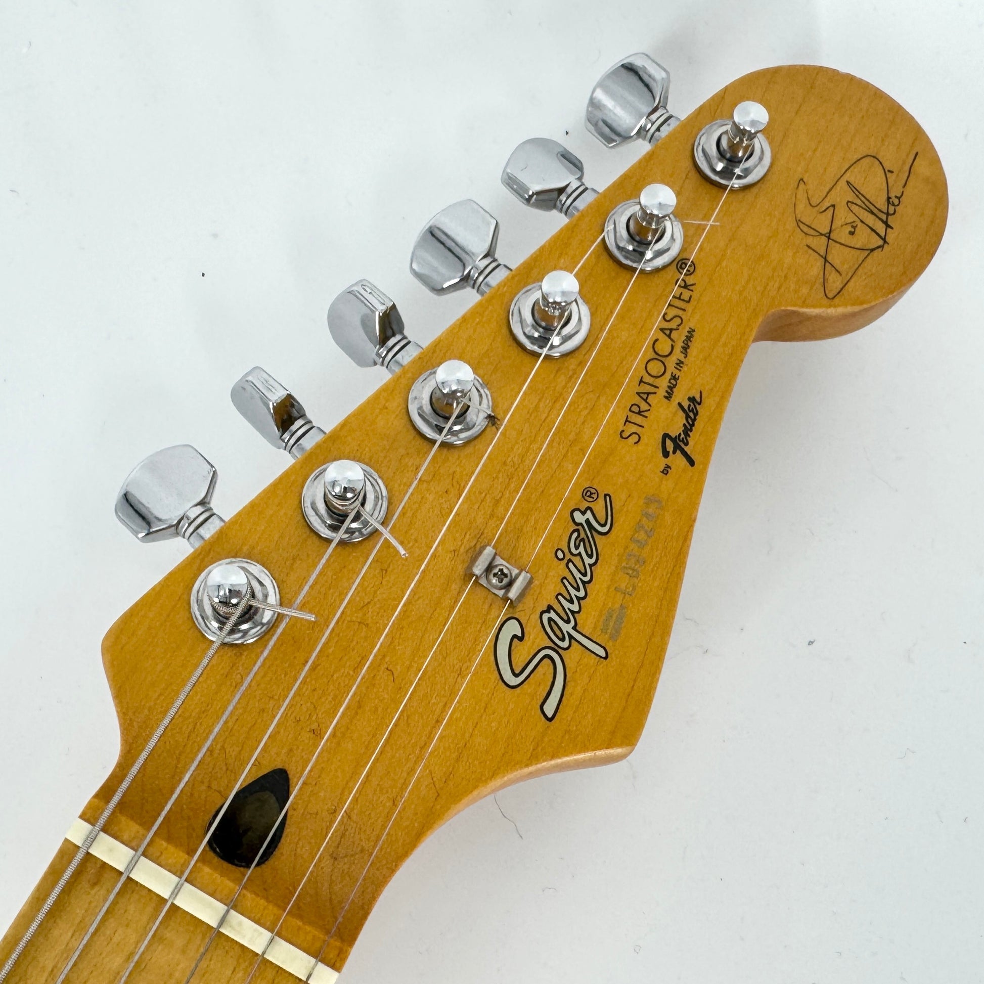 1991 Fender Squier Hank Marvin Japan Stratocaster – Fiesta Red