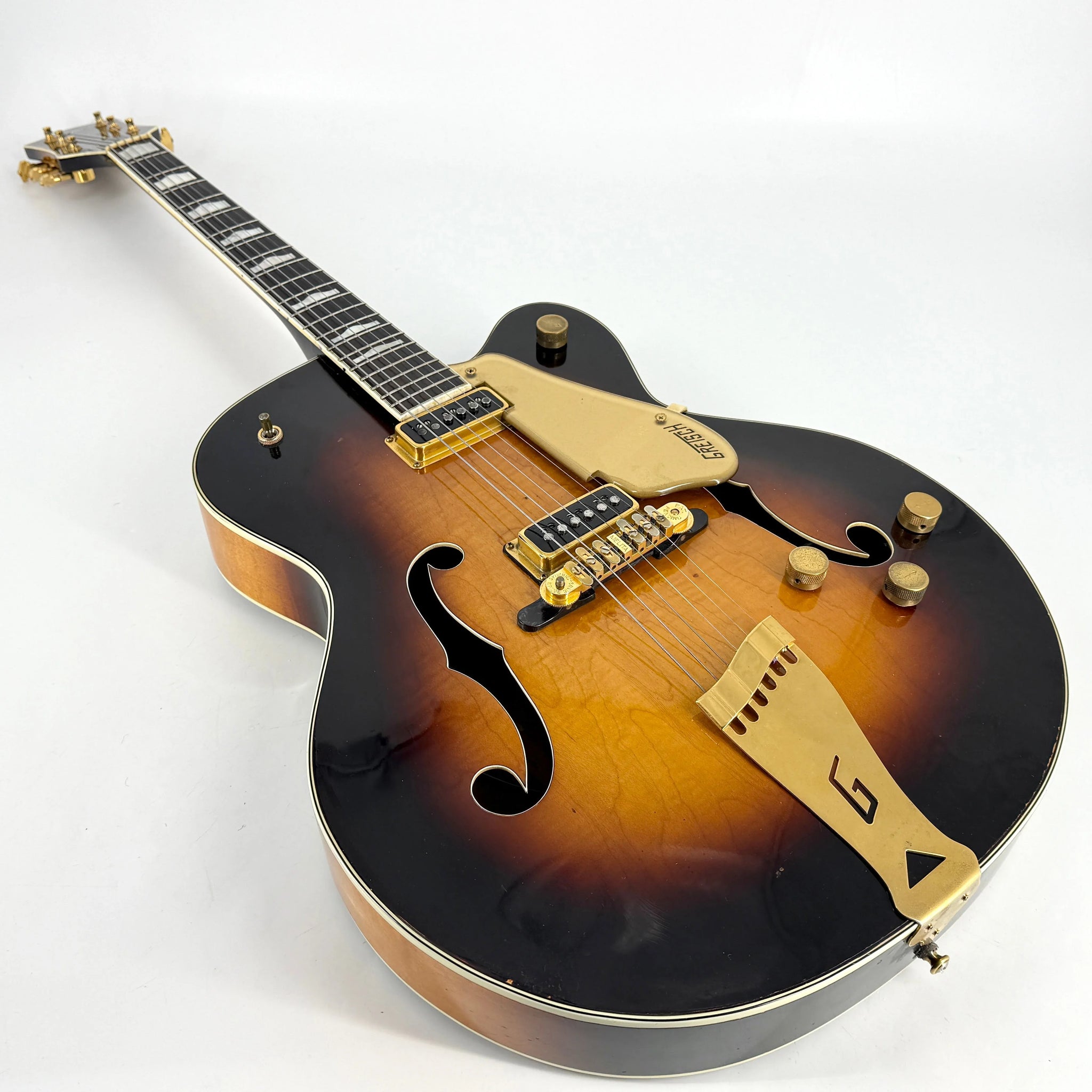 1955 Gretsch Country Club 6192 – Sunburst | Tonebay