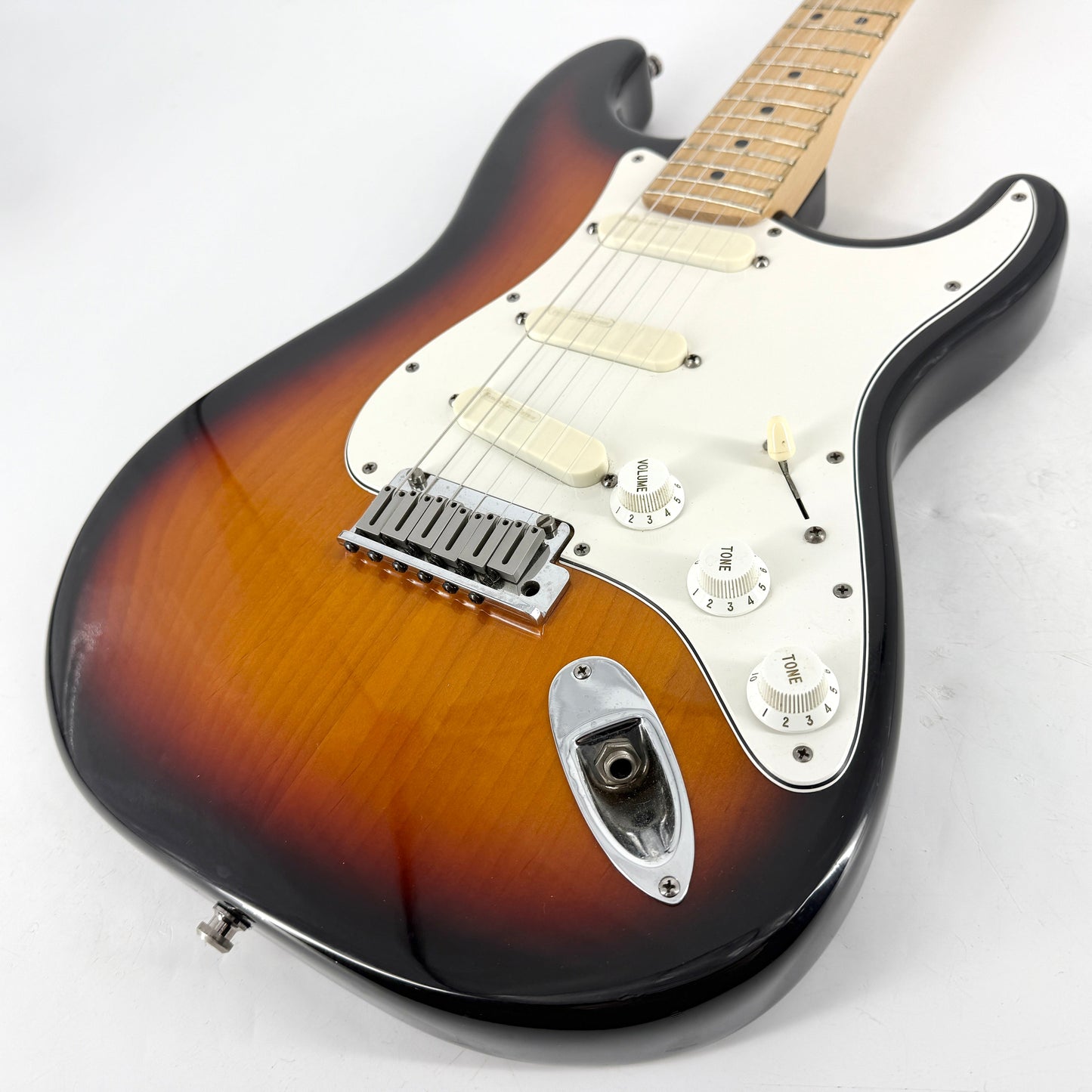 1991 Fender Strat Plus - Sunburst | Tonebay