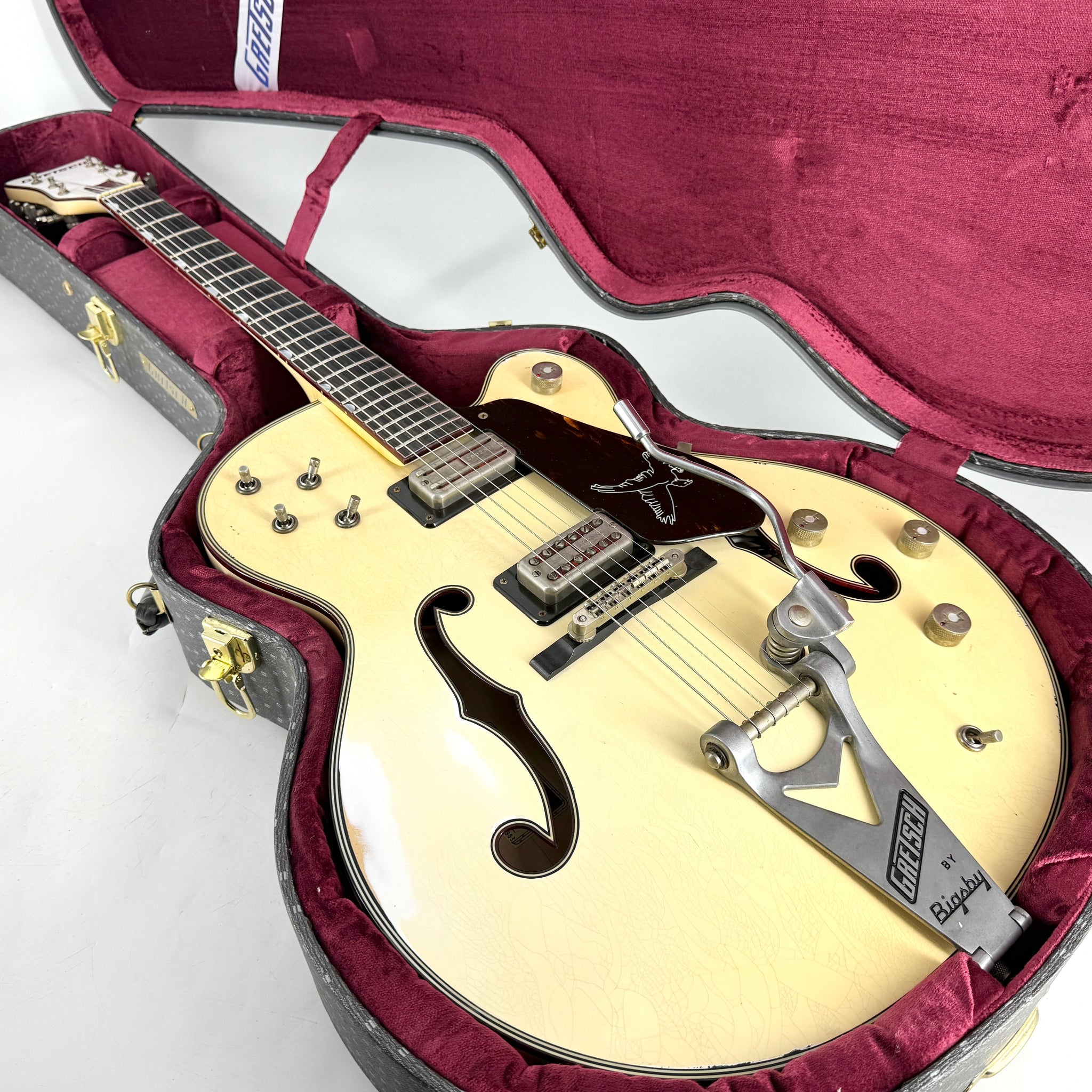 2021 Gretsch Custom Shop Stephen Stern Masterbuilt Falcon Relic G6136-CS - White | Tonebay