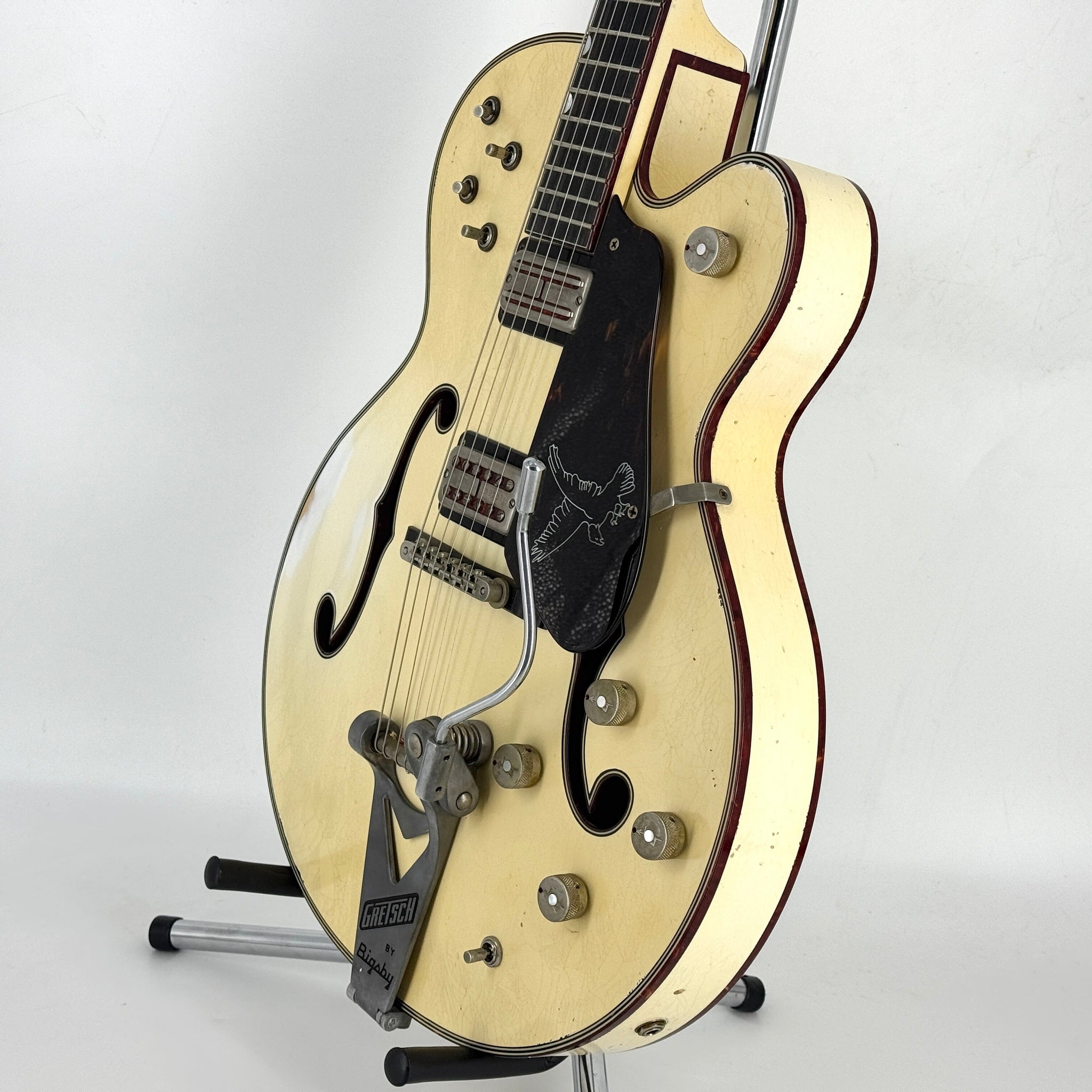 2021 Gretsch Custom Shop Stephen Stern Masterbuilt Falcon Relic G6136-CS - White | Tonebay