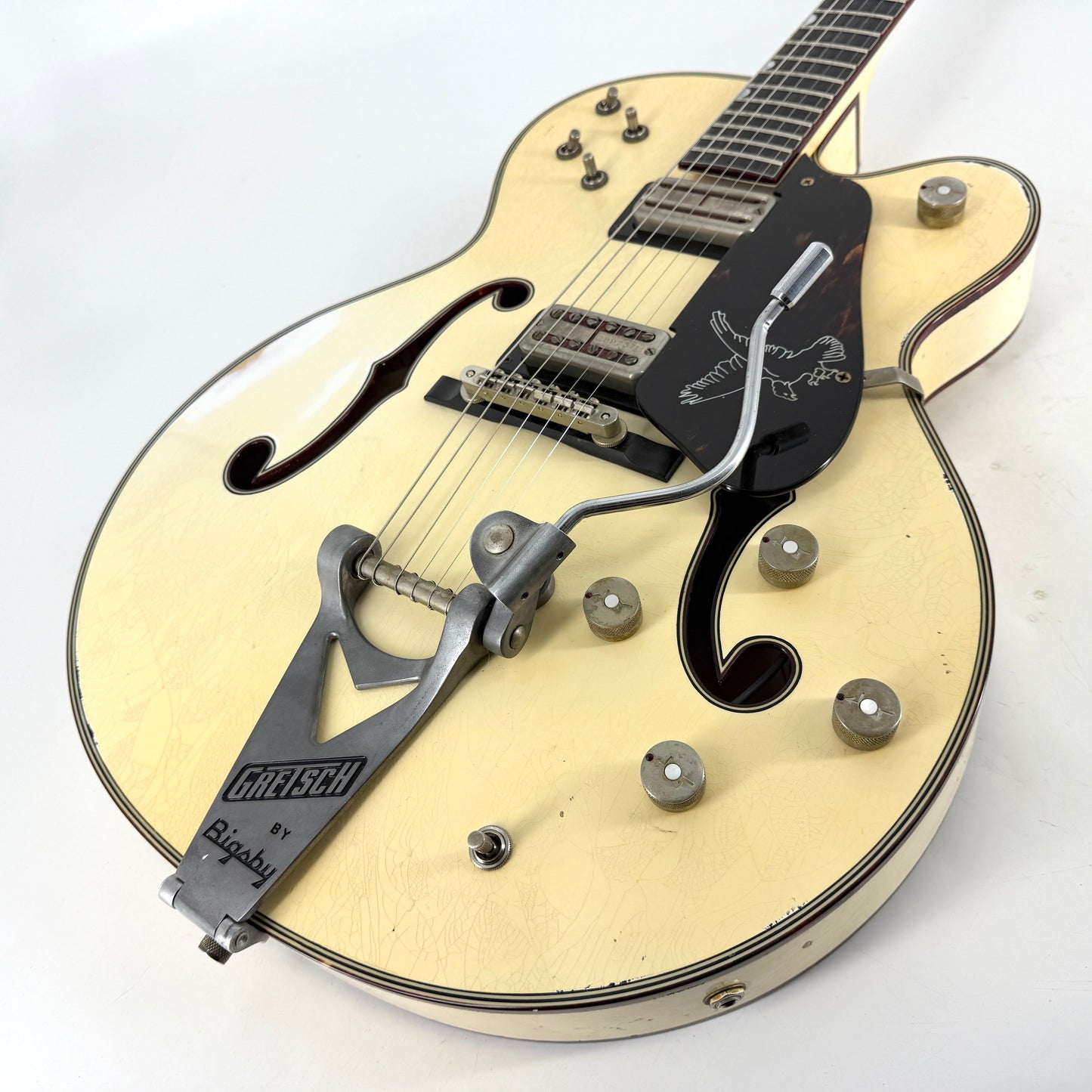 2021 Gretsch Custom Shop Stephen Stern Masterbuilt Falcon Relic G6136-CS - White | Tonebay