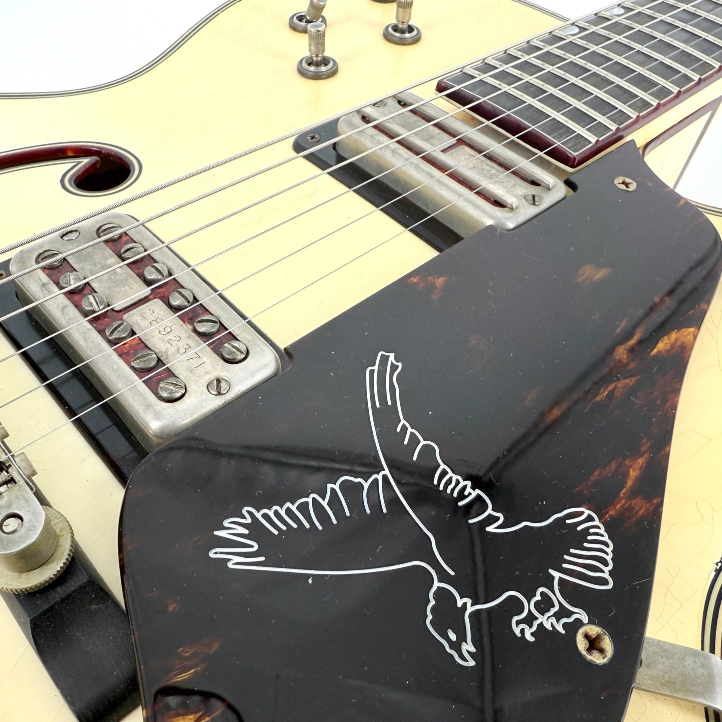 2021 Gretsch Custom Shop Stephen Stern Masterbuilt Falcon Relic G6136-CS - White | Tonebay