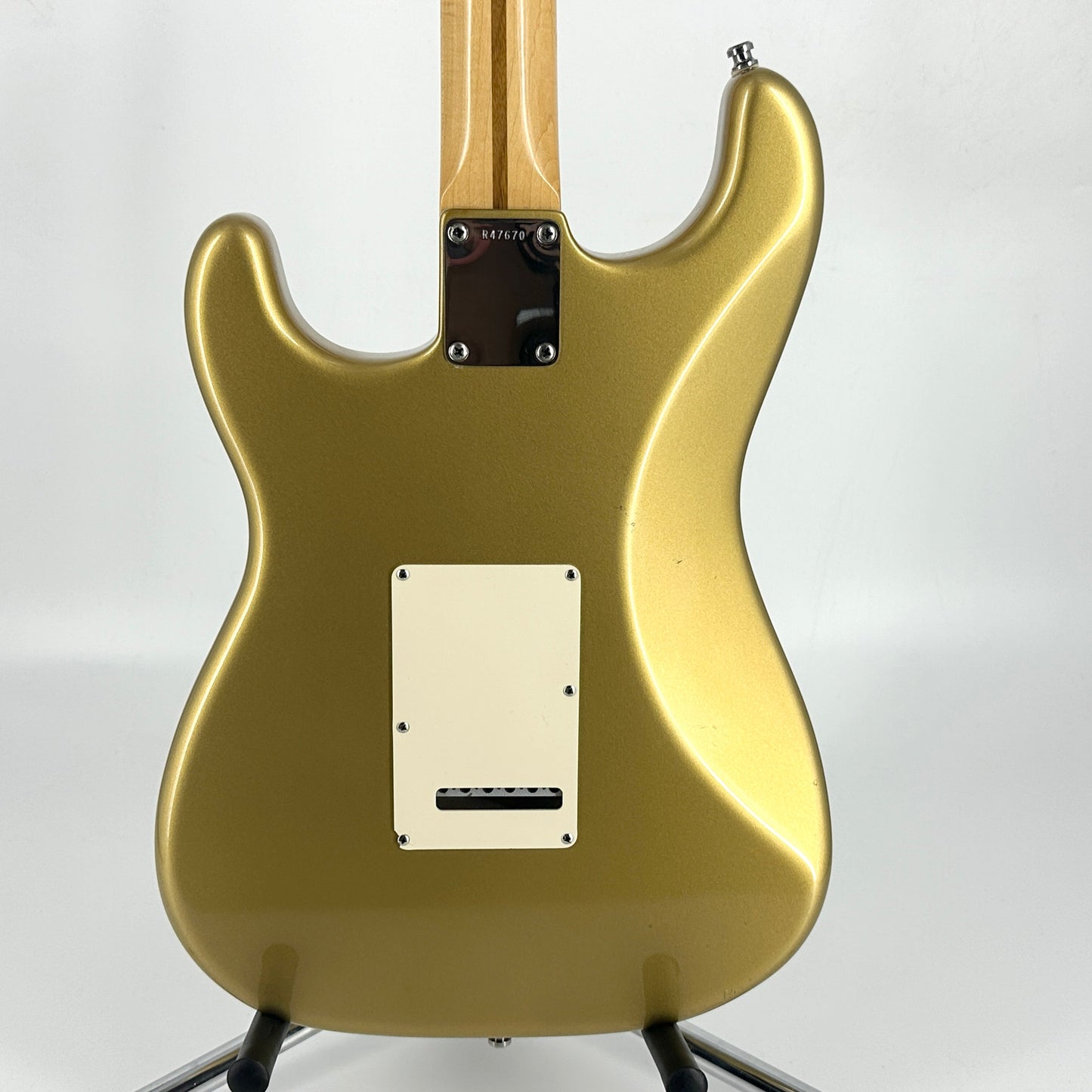 2009 Fender Custom Shop Custom Deluxe Stratocaster - HLE Gold | Tonebay