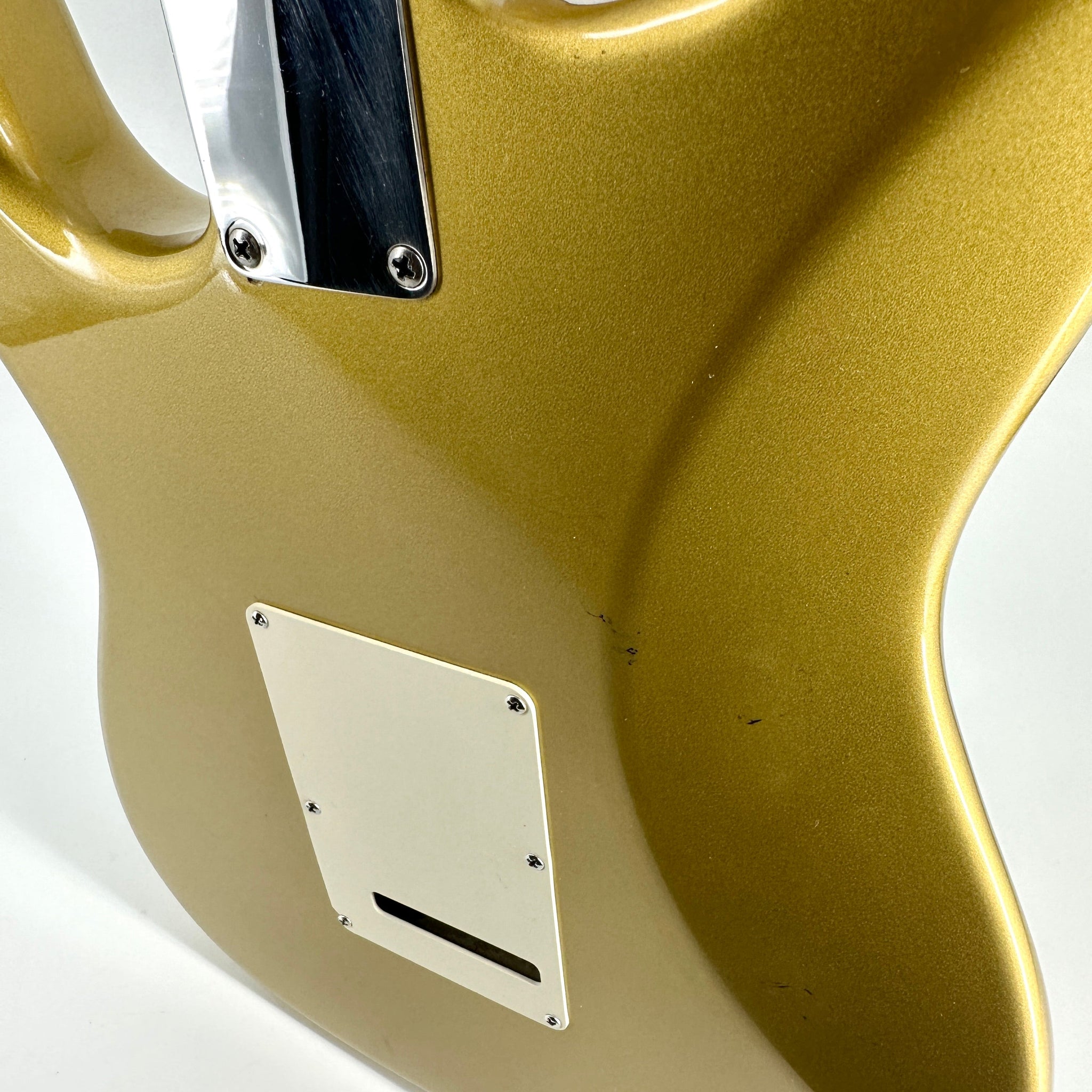 2009 Fender Custom Shop Custom Deluxe Stratocaster - HLE Gold | Tonebay