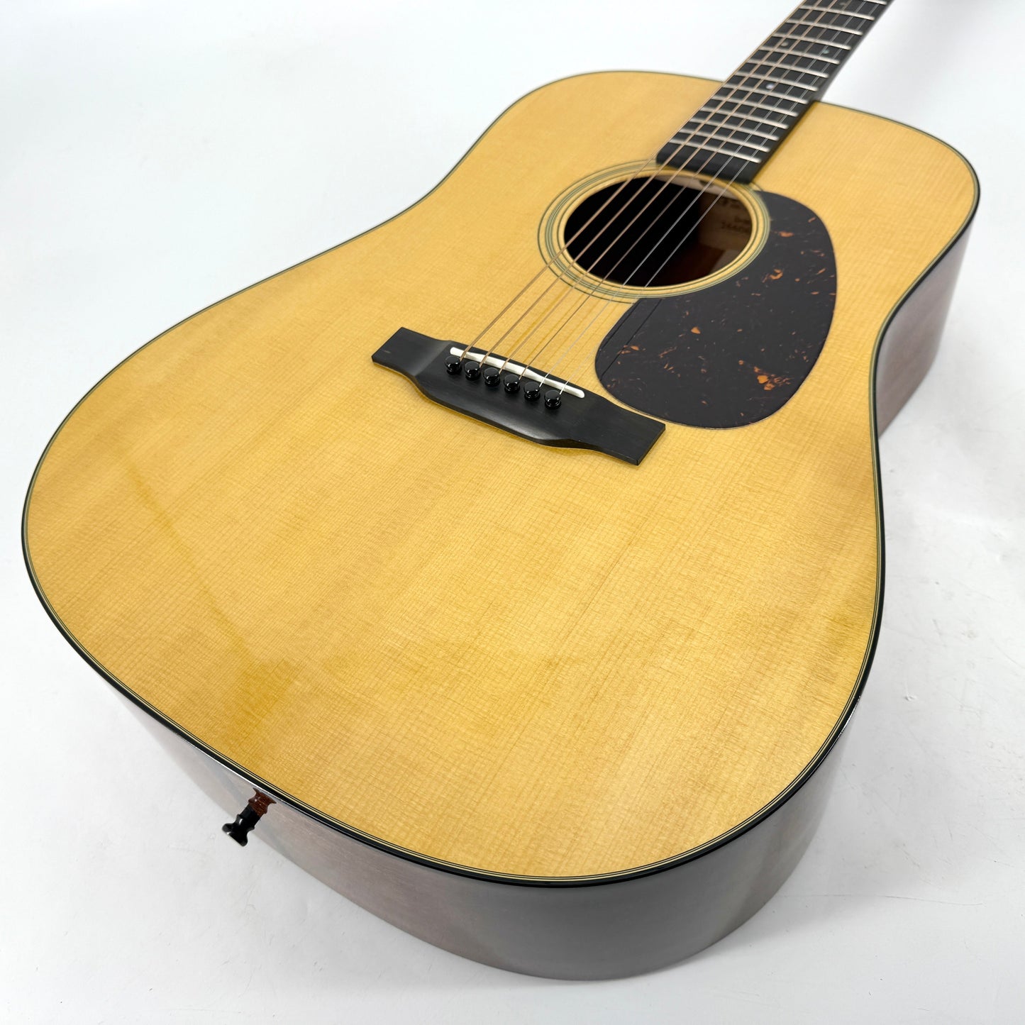 2022 Martin D-18 – Natural | Tonebay