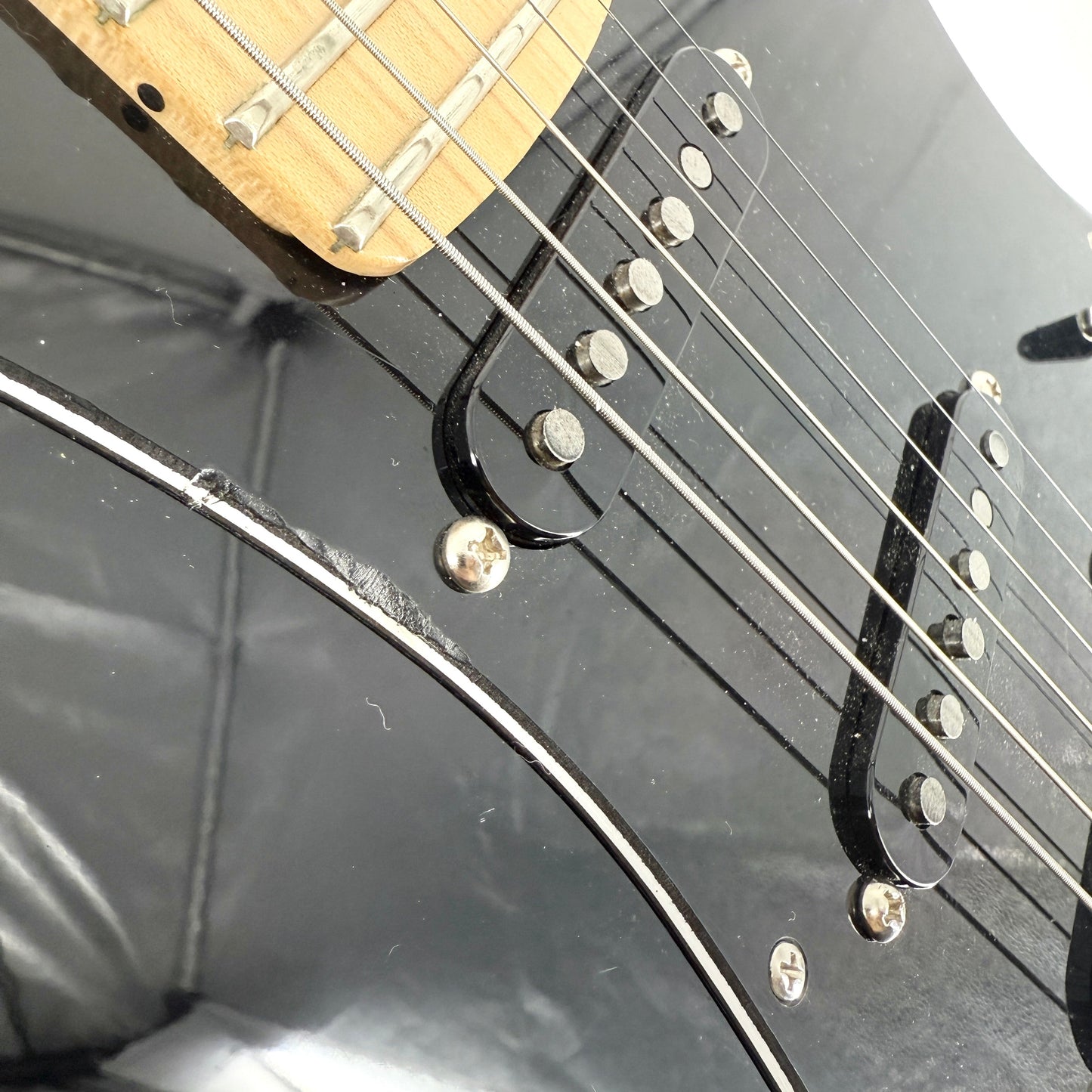 2007 Fender American Series Stratocaster – Black | Tonebay