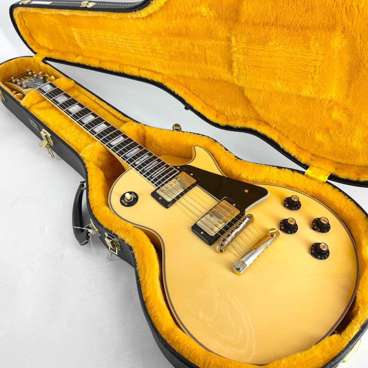 2023 Gibson Custom Shop M2M 1968 Les Paul Custom – Heavy Antique White | Tonebay