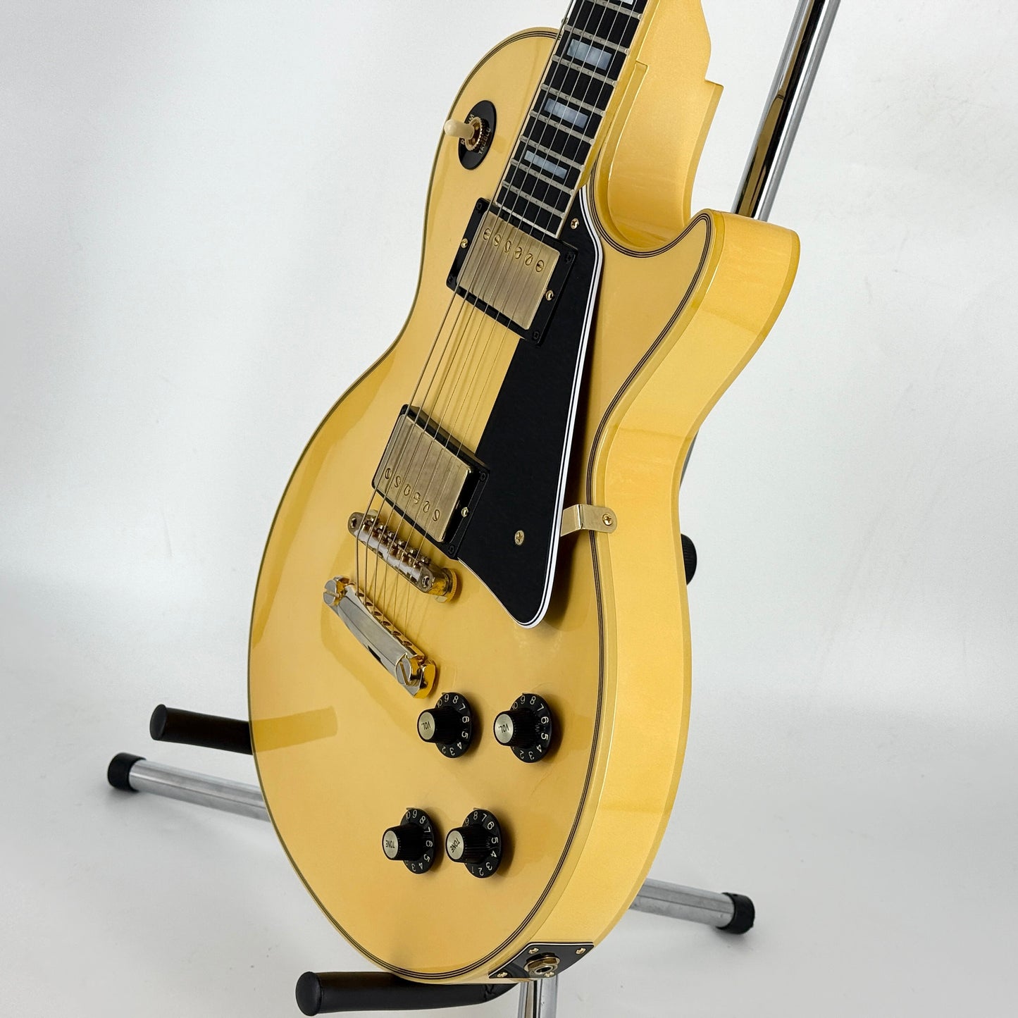 2023 Gibson Custom Shop M2M 1968 Les Paul Custom – Heavy Antique White | Tonebay