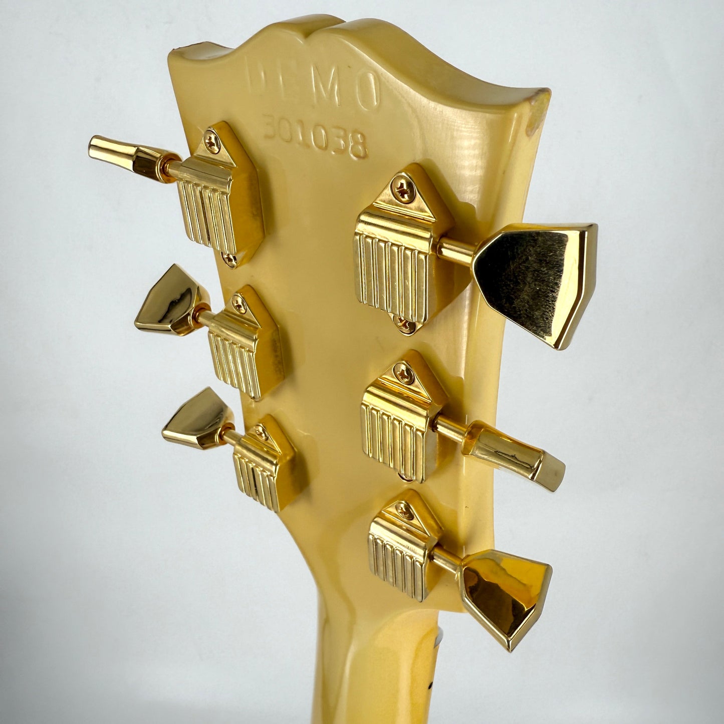 2023 Gibson Custom Shop M2M 1968 Les Paul Custom – Heavy Antique White | Tonebay