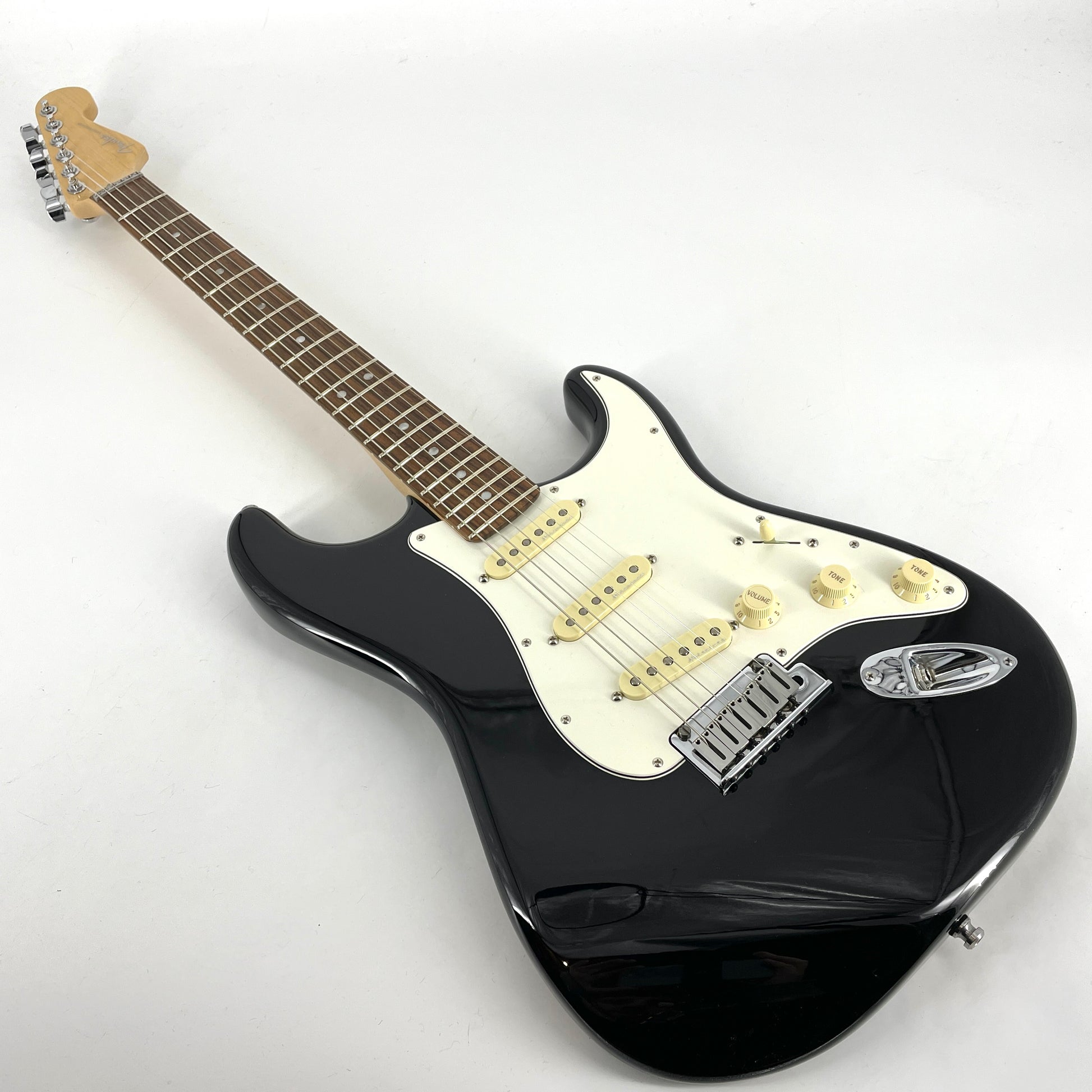 2013 Fender American Deluxe Stratocaster – Black | Tonebay
