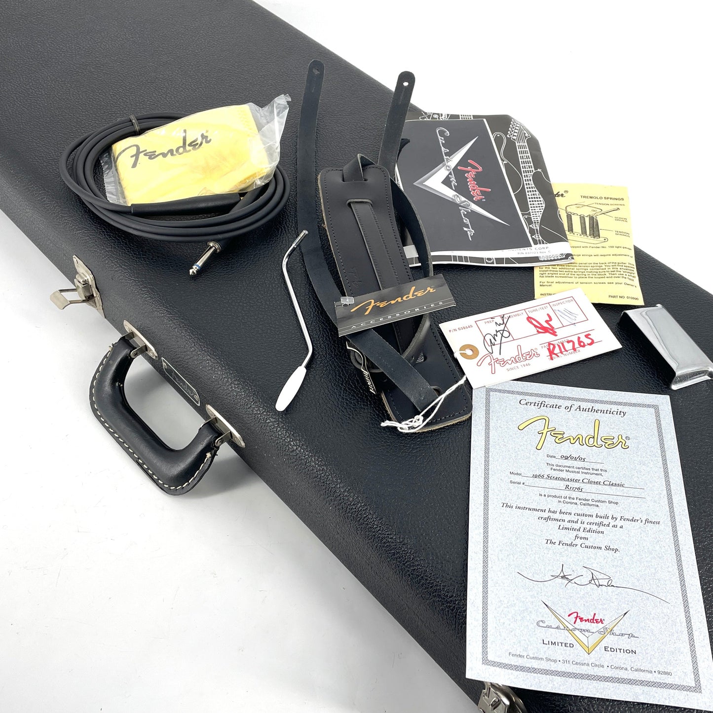 2005 Fender Custom Shop Limited Edition ’66 Stratocaster – Closet Classic – Firemist Silver Metallic | Tonebay