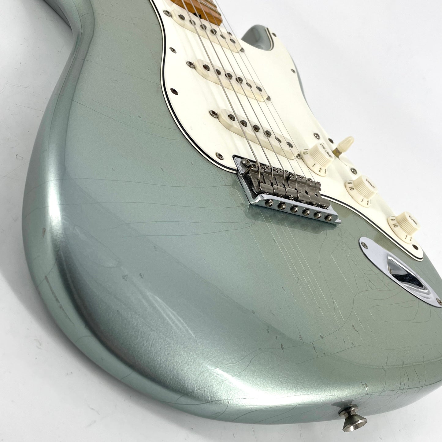 2005 Fender Custom Shop Limited Edition ’66 Stratocaster – Closet Classic – Firemist Silver Metallic | Tonebay