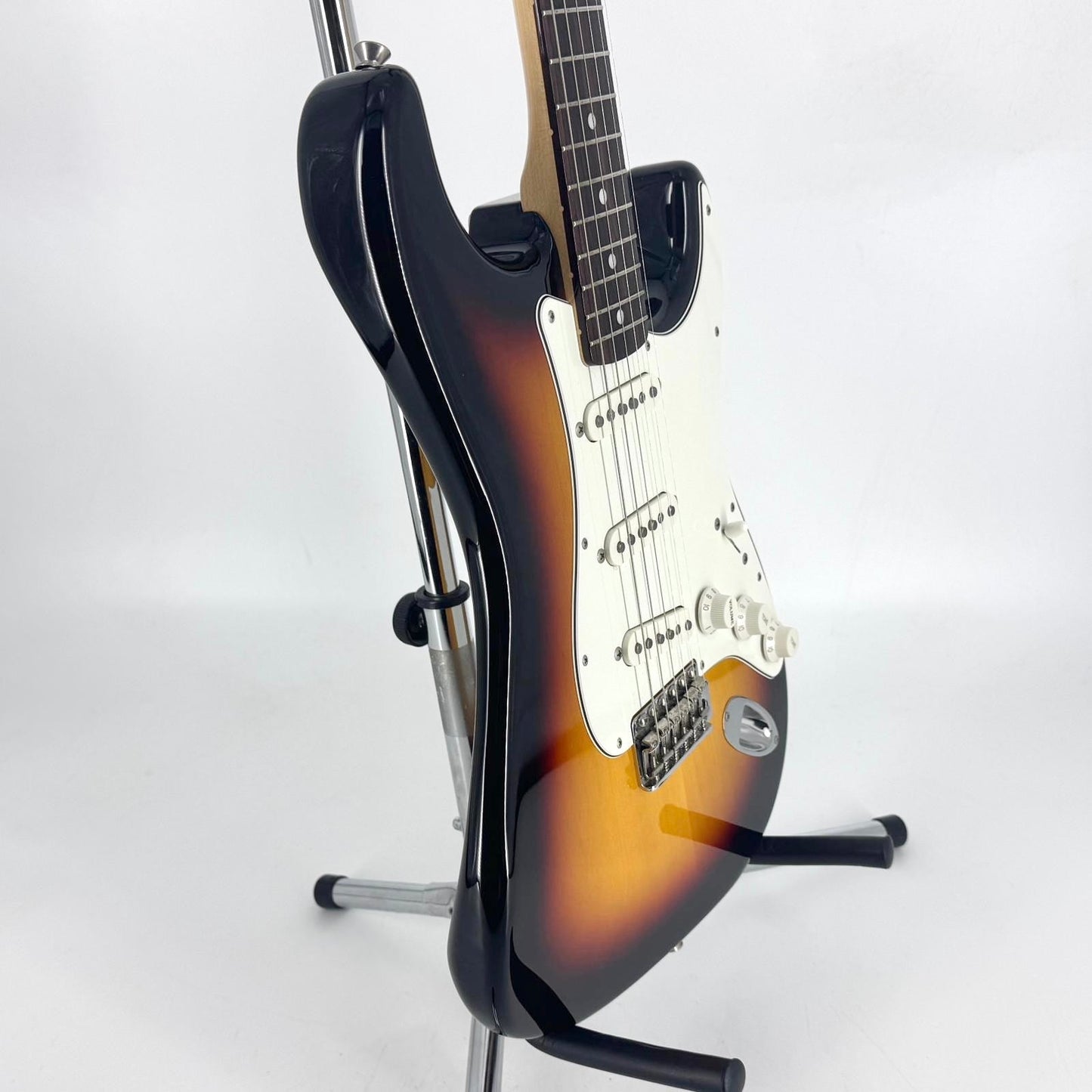 2021 Fender Japan Traditional Late 60's Stratocaster - 3-Colour Sunburst | Tonebay